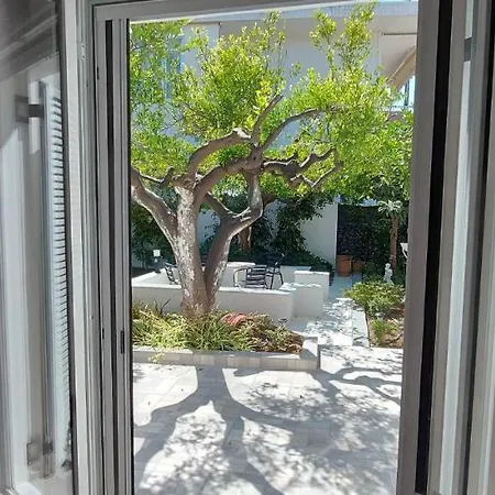 Aeropis Villa, Chania 度假居 *