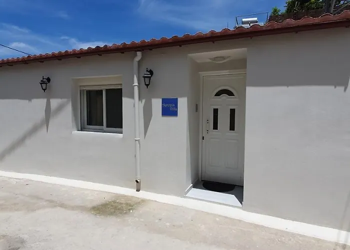 בית נופש Aeropis Villa, Chania